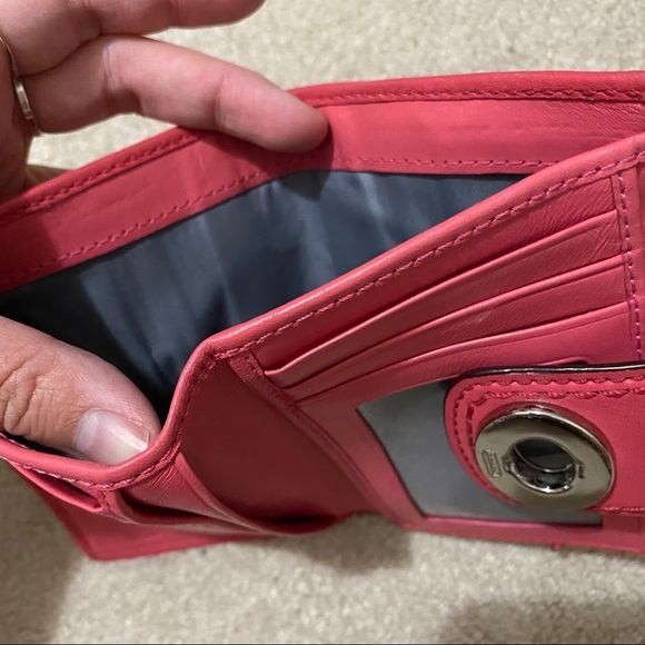 Coach Leather Coral Pink Wallet - Picture 4 of 5
